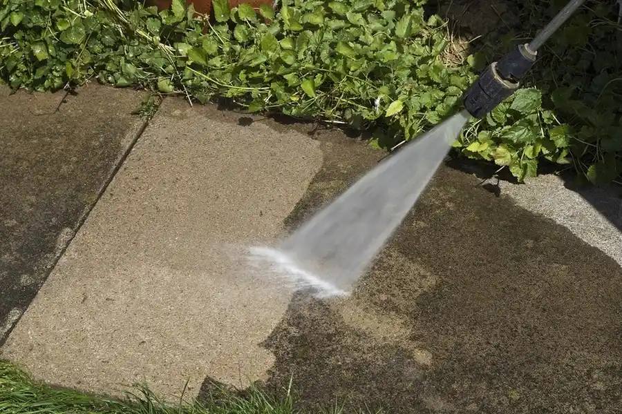 The Benefits Of Pressure Washing For Driveways And Walkways in Kansas City KS